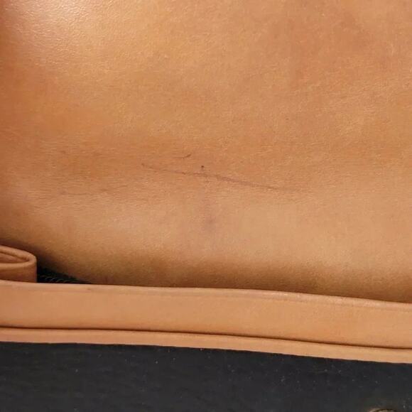 La Tour Eiffel 1887 Genuine Leather Wallet Womens Two Tone Black Camel Snap - Picture 3 of 10